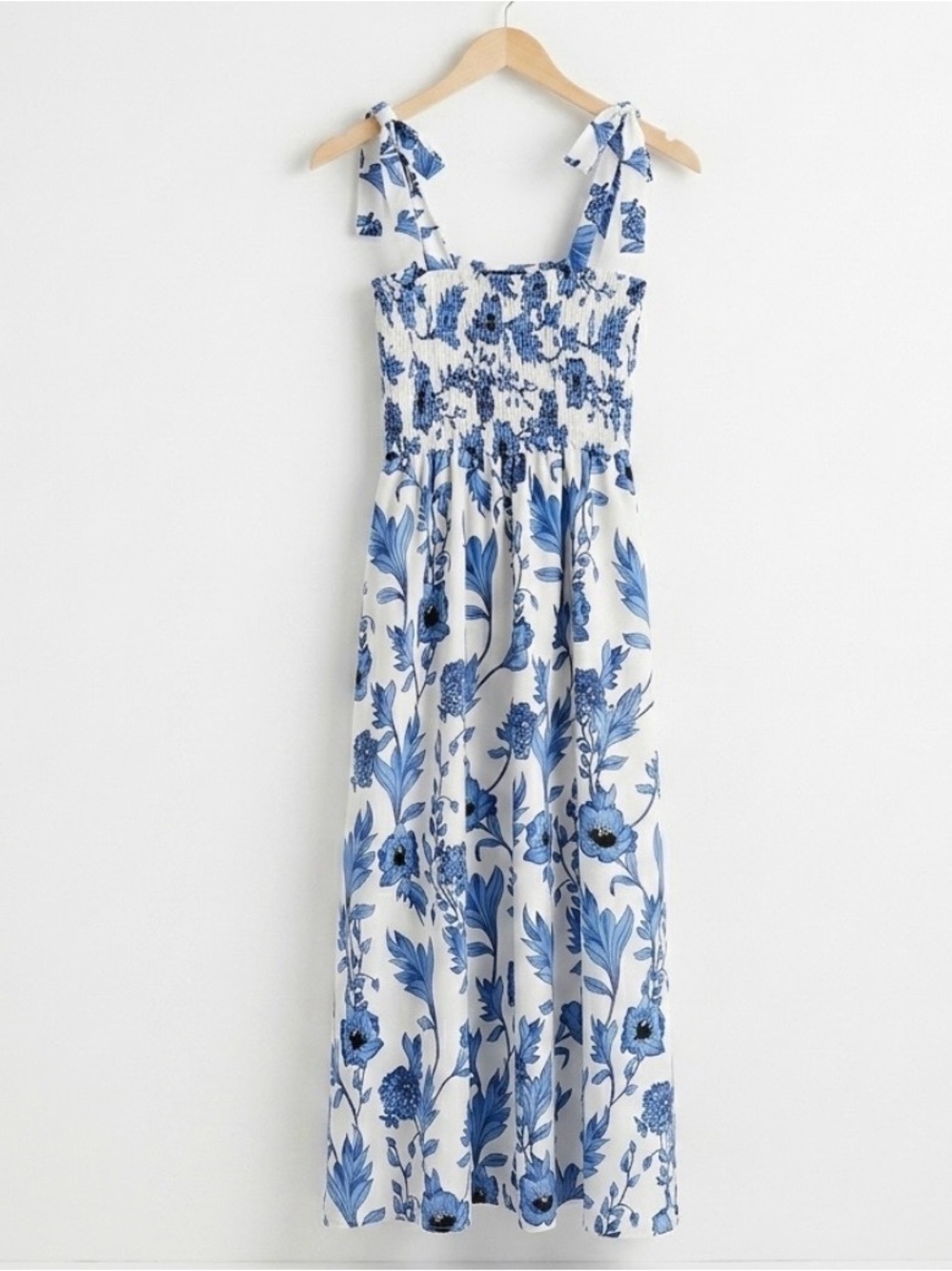 SHEIN Blue White Floral Smocked Maxi Dress Tie Strap Women’s XS